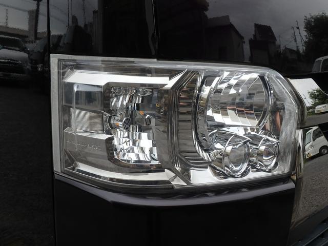 レジアスエースバン スーパーＧＬ　ダークプライムＩＩ　５型　軽油　２８００ｃｃターボ　２ＷＤ　６速ＡＴ　ＴＳＳ無し　ＶＳＣ＆ＴＲＣ　ＬＥＤヘッドライト　ＳＤナビＴＶ　バックカメラ　ＥＴＣ２．０　ＡＣ１００Ｖ電源　Ｗエアバック　純正アルミ　スマートキー２個（26枚目）