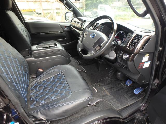 レジアスエースバン スーパーＧＬ　ダークプライムＩＩ　５型　軽油　２８００ｃｃターボ　２ＷＤ　６速ＡＴ　ＴＳＳ無し　ＶＳＣ＆ＴＲＣ　ＬＥＤヘッドライト　ＳＤナビＴＶ　バックカメラ　ＥＴＣ２．０　ＡＣ１００Ｖ電源　Ｗエアバック　純正アルミ　スマートキー２個（45枚目）
