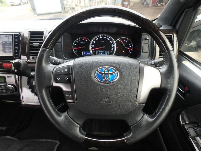 レジアスエースバン スーパーＧＬ　ダークプライムＩＩ　５型　軽油　２８００ｃｃターボ　２ＷＤ　６速ＡＴ　ＴＳＳ無し　ＶＳＣ＆ＴＲＣ　ＬＥＤヘッドライト　ＳＤナビＴＶ　バックカメラ　ＥＴＣ２．０　ＡＣ１００Ｖ電源　Ｗエアバック　純正アルミ　スマートキー２個（52枚目）