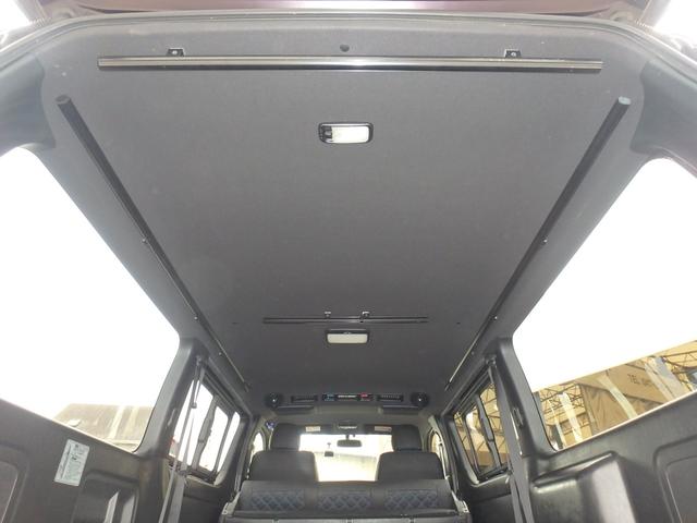 レジアスエースバン スーパーＧＬ　ダークプライムＩＩ　５型　軽油　２８００ｃｃターボ　２ＷＤ　６速ＡＴ　ＴＳＳ無し　ＶＳＣ＆ＴＲＣ　ＬＥＤヘッドライト　ＳＤナビＴＶ　バックカメラ　ＥＴＣ２．０　ＡＣ１００Ｖ電源　Ｗエアバック　純正アルミ　スマートキー２個（66枚目）