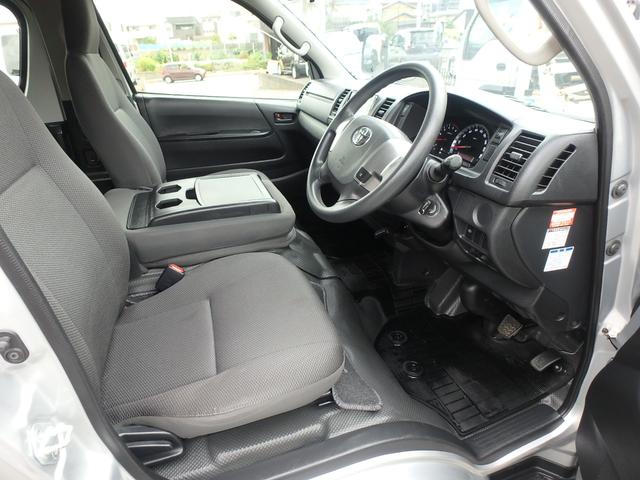 レジアスエースバン ＤＸ　５型　軽油　２８００ｃｃターボ　２ＷＤ　６速ＡＴ　９人　セーフティセンス　ＶＳＣ＆ＴＲＣ　リアＡＣ＆ヒーター　ＳＤナビＴＶ　ＥＴＣ　ドライブレコーダー　キーレスキー　イモビライザー（33枚目）