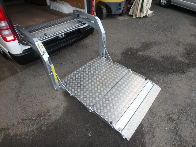 ハイエースバン ロングＤＸ　５型　軽油　４ＷＤ　Ｐゲート　３人　ＴＳＳ　ＬＥＤライト　ＤＰオーディオ　Ｂカメ　ＥＴＣ　ドラレコ　キーレス２本　イモビ（15枚目）