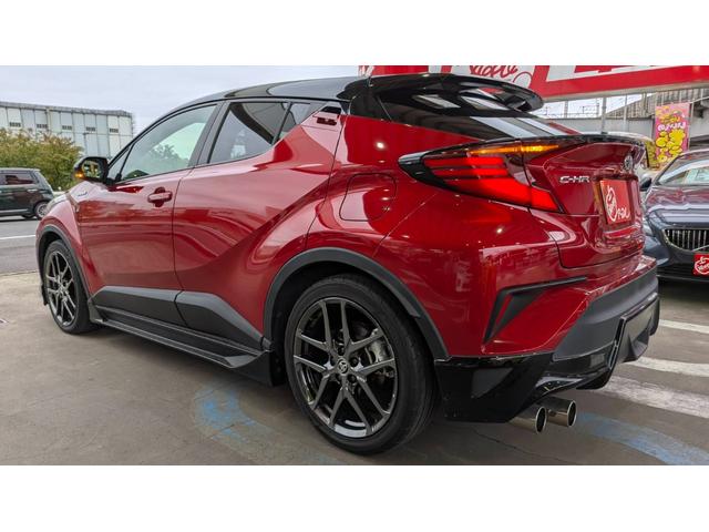 Ｃ－ＨＲ Ｓ　ＧＲスポーツ　ＯＰ１９ＡＷ　ドレスアップマフラー　ナビ　アラウンドビューモニター　ディスプレイオーディオ　シートヒーター　ＥＴＣ２．０　ＵＳＢ（7枚目）