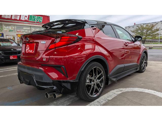 Ｃ－ＨＲ Ｓ　ＧＲスポーツ　ＯＰ１９ＡＷ　ドレスアップマフラー　ナビ　アラウンドビューモニター　ディスプレイオーディオ　シートヒーター　ＥＴＣ２．０　ＵＳＢ（10枚目）