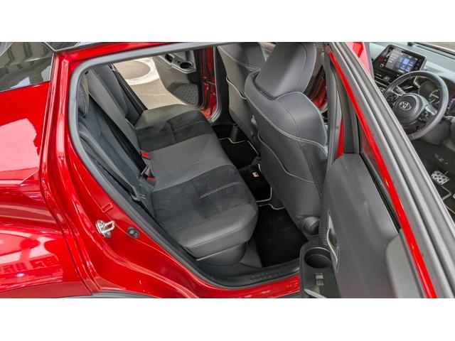 Ｃ－ＨＲ Ｓ　ＧＲスポーツ　ＯＰ１９ＡＷ　ドレスアップマフラー　ナビ　アラウンドビューモニター　ディスプレイオーディオ　シートヒーター　ＥＴＣ２．０　ＵＳＢ（27枚目）