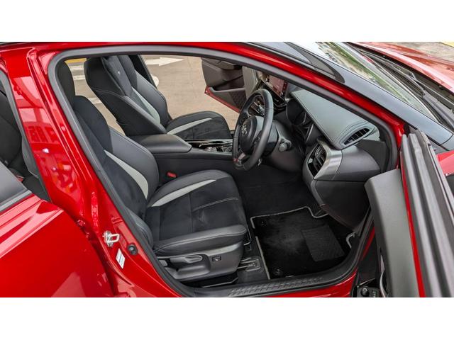 Ｃ－ＨＲ Ｓ　ＧＲスポーツ　ＯＰ１９ＡＷ　ドレスアップマフラー　ナビ　アラウンドビューモニター　ディスプレイオーディオ　シートヒーター　ＥＴＣ２．０　ＵＳＢ（29枚目）