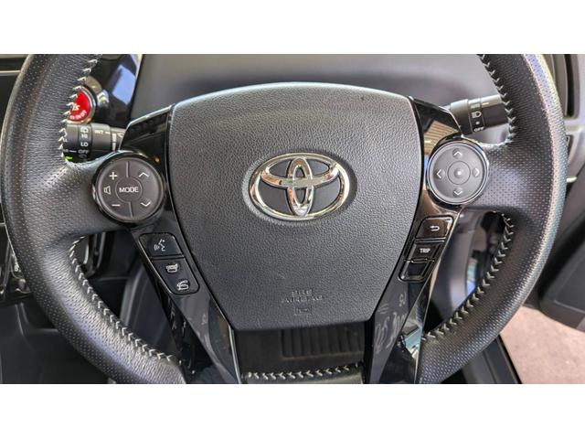 TOYOTA PRIUS ALPHA S TOURING SELECTION GS