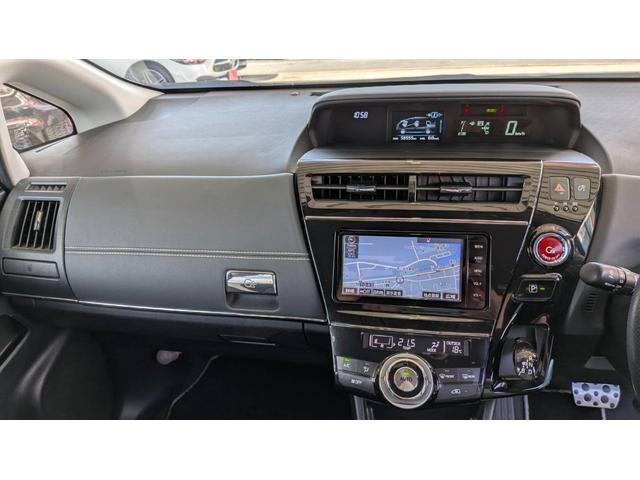 TOYOTA PRIUS ALPHA S TOURING SELECTION GS
