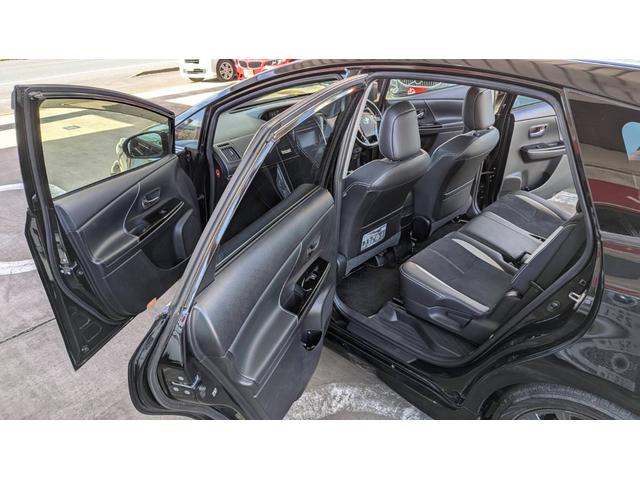 TOYOTA PRIUS ALPHA S TOURING SELECTION GS