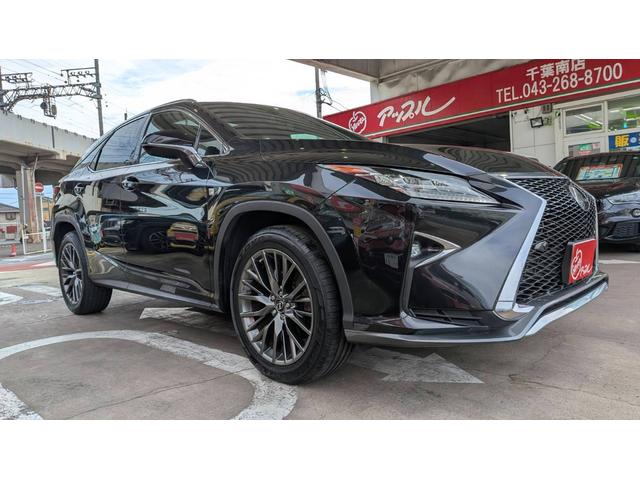 ＲＸ ＲＸ２００ｔ　Ｆスポーツ　ワンオーナー　サンルーフ　赤レザーパワーシートエアコン　３眼ＬＥＤ　ナビＴＶバックカメラ　パワーバックドア　ＥＴＣ２．０　ステアリングヒーター　ＨＵＤ（2枚目）