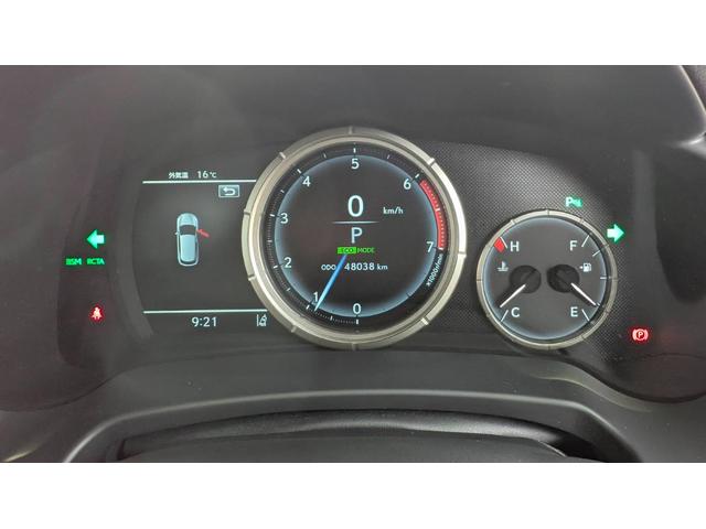 ＲＸ ＲＸ２００ｔ　Ｆスポーツ　ワンオーナー　サンルーフ　赤レザーパワーシートエアコン　３眼ＬＥＤ　ナビＴＶバックカメラ　パワーバックドア　ＥＴＣ２．０　ステアリングヒーター　ＨＵＤ（11枚目）