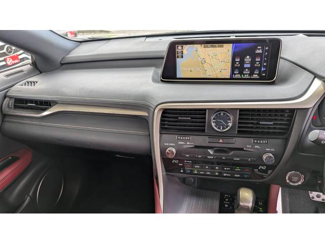 ＲＸ ＲＸ２００ｔ　Ｆスポーツ　ワンオーナー　サンルーフ　赤レザーパワーシートエアコン　３眼ＬＥＤ　ナビＴＶバックカメラ　パワーバックドア　ＥＴＣ２．０　ステアリングヒーター　ＨＵＤ（12枚目）