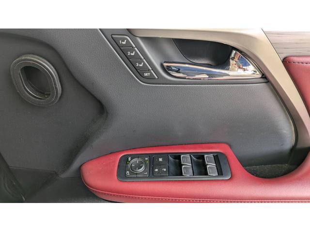 ＲＸ ＲＸ２００ｔ　Ｆスポーツ　ワンオーナー　サンルーフ　赤レザーパワーシートエアコン　３眼ＬＥＤ　ナビＴＶバックカメラ　パワーバックドア　ＥＴＣ２．０　ステアリングヒーター　ＨＵＤ（13枚目）