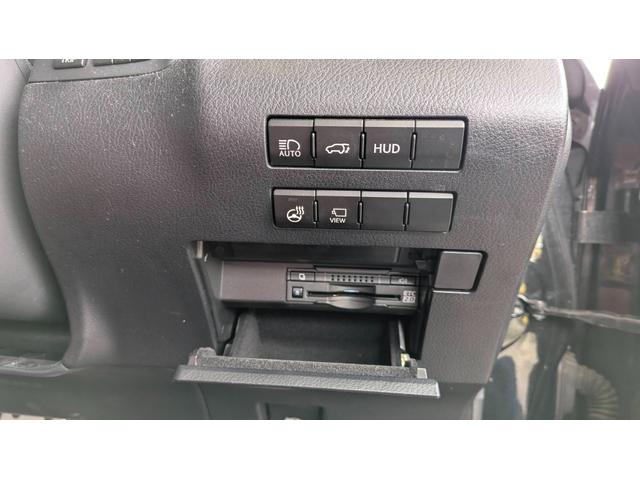 ＲＸ ＲＸ２００ｔ　Ｆスポーツ　ワンオーナー　サンルーフ　赤レザーパワーシートエアコン　３眼ＬＥＤ　ナビＴＶバックカメラ　パワーバックドア　ＥＴＣ２．０　ステアリングヒーター　ＨＵＤ（14枚目）