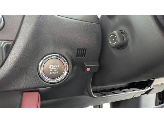 ＲＸ ＲＸ２００ｔ　Ｆスポーツ　ワンオーナー　サンルーフ　赤レザーパワーシートエアコン　３眼ＬＥＤ　ナビＴＶバックカメラ　パワーバックドア　ＥＴＣ２．０　ステアリングヒーター　ＨＵＤ（16枚目）