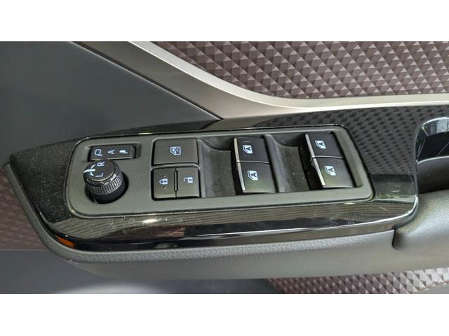 Ｃ－ＨＲ Ｇ　モデリスタエアロ　ナビＴＶバックカメラ　シートヒーター　ＬＥＤ　クルーズコントロール　オートライト　ステアリングスイッチ　ＵＳＢ　ＥＴＣ　スマートキー　プッシュスタート（16枚目）