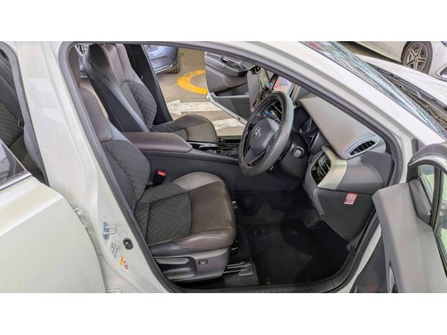 Ｃ－ＨＲ Ｇ　モデリスタエアロ　ナビＴＶバックカメラ　シートヒーター　ＬＥＤ　クルーズコントロール　オートライト　ステアリングスイッチ　ＵＳＢ　ＥＴＣ　スマートキー　プッシュスタート（27枚目）