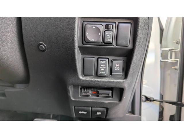 ジューク ニスモ RS 4WD ナビTVパノラミックビューモニター ドラレコ ETC 18インチアルミホイール オートライト(15枚目)