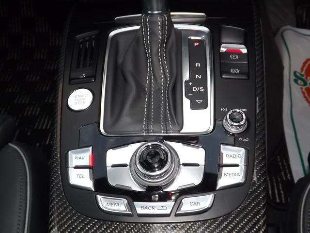 4WD/Navi/CD/AW/No-accidents/LeatherSeat/PowerSeat/BackCamera