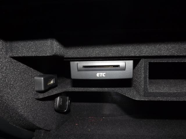4WD/Navi/CD/AW/No-accidents/LeatherSeat/PowerSeat/BackCamera