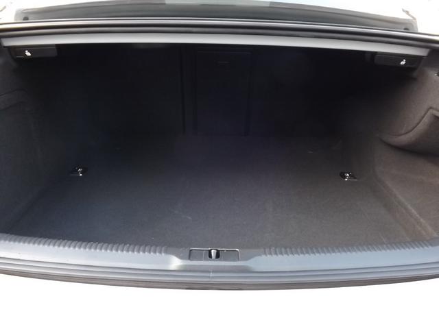 4WD/Navi/CD/AW/No-accidents/LeatherSeat/PowerSeat/BackCamera