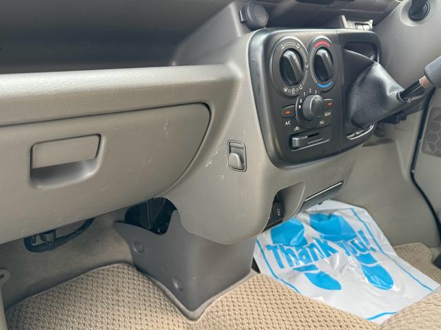 エブリイ ジョイン　ユーザー買取車　４ＷＤ　５ＭＴ　デュアルカメラブレーキサポート　カロッツェリアナビ　バックカメラ　ＴＶ　Ｂｌｕｅｔｏｏｔｈ　パーキングソナー　オートライト　フォグランプ　キーレス　ＥＴＣ（50枚目）