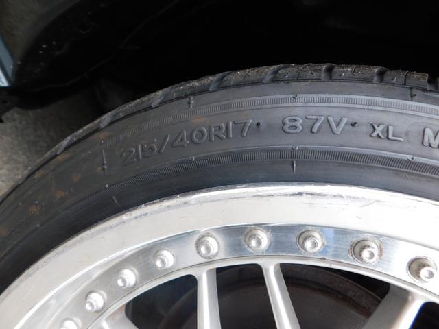 ローレル メダリスト　純正グリーン全塗装済　５ＭＴ換装　ＲＢ２０ＤＥＴエンジン　前後ホイール違い１７インチ　社外オーディオ　社外車高調　ＭＯＭＯステアリング　社外マフラー（46枚目）