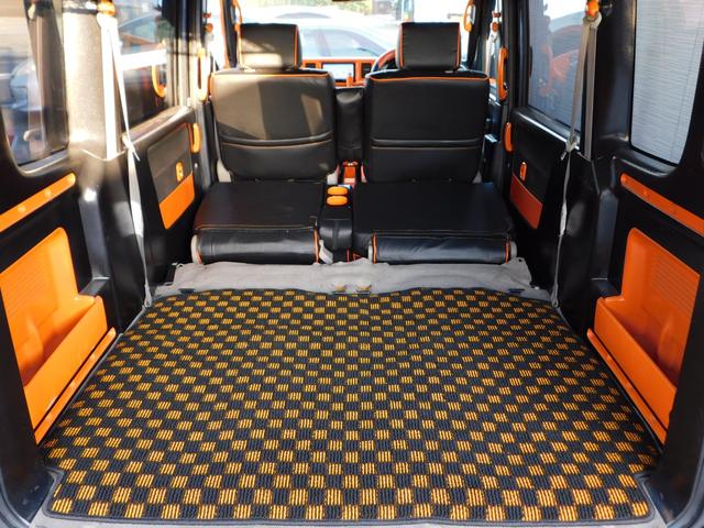 エブリイワゴン ＰＺターボスペシャル　４ＷＤ　ターボ　アーリーバス仕様　内外装ブラックオレンジツートン　メッキホイールキャップ　両側パワスラ　カロッツェリアナビ　バックカメラ　ＴＶ　Ｂｌｕｅｔｏｏｔｈ　ＥＴＣ　シートヒーター　キーレス（38枚目）