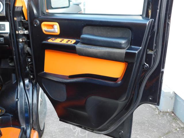 エブリイワゴン ＰＺターボスペシャル　４ＷＤ　ターボ　アーリーバス仕様　内外装ブラックオレンジツートン　メッキホイールキャップ　両側パワスラ　カロッツェリアナビ　バックカメラ　ＴＶ　Ｂｌｕｅｔｏｏｔｈ　ＥＴＣ　シートヒーター　キーレス（39枚目）