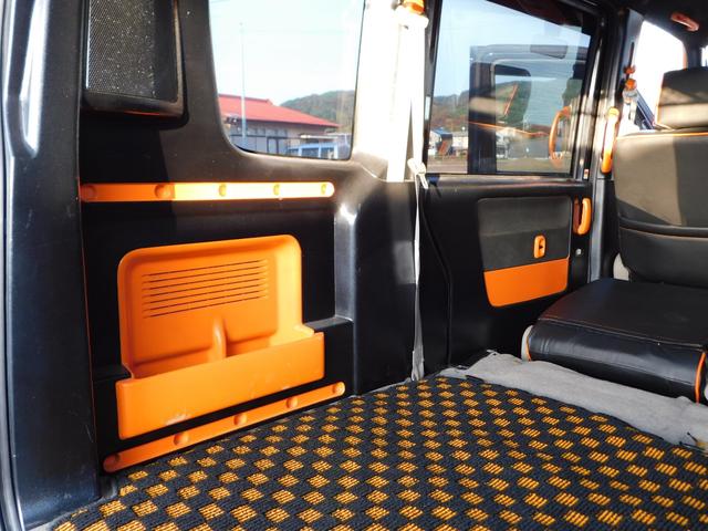 エブリイワゴン ＰＺターボスペシャル　４ＷＤ　ターボ　アーリーバス仕様　内外装ブラックオレンジツートン　メッキホイールキャップ　両側パワスラ　カロッツェリアナビ　バックカメラ　ＴＶ　Ｂｌｕｅｔｏｏｔｈ　ＥＴＣ　シートヒーター　キーレス（42枚目）