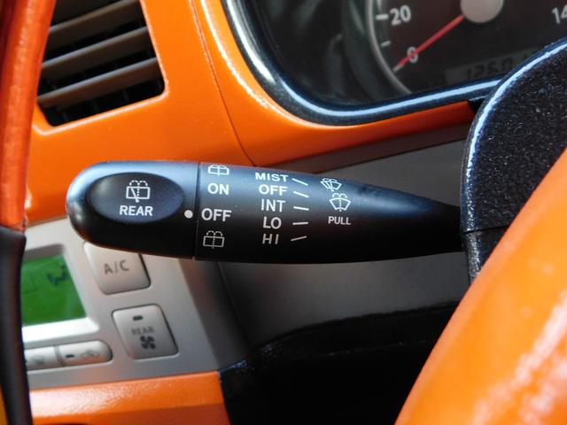 エブリイワゴン ＰＺターボスペシャル　４ＷＤ　ターボ　アーリーバス仕様　内外装ブラックオレンジツートン　メッキホイールキャップ　両側パワスラ　カロッツェリアナビ　バックカメラ　ＴＶ　Ｂｌｕｅｔｏｏｔｈ　ＥＴＣ　シートヒーター　キーレス（52枚目）