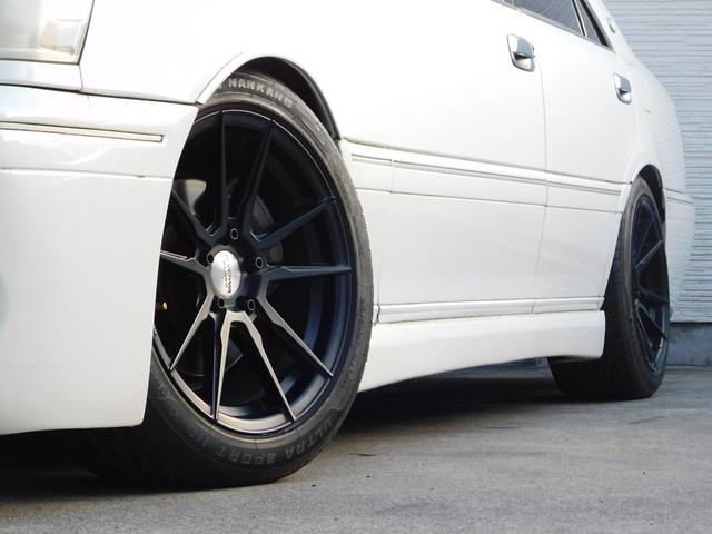 クラウン アスリートＶ　５ＭＴ換装　社外フルエアロ　ＳＴ－ＧＡＲＡＧＥ車高調　前置きＩＣ　社外マフラー　ＢＲＩＤＥシート　社外１７インチＡＷ　カロッツェリアナビ　ＴＶ　Ｂｌｕｅｔｏｏｔｈ（16枚目）