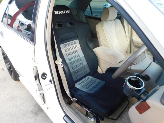 クラウン アスリートＶ　５ＭＴ換装　社外フルエアロ　ＳＴ－ＧＡＲＡＧＥ車高調　前置きＩＣ　社外マフラー　ＢＲＩＤＥシート　社外１７インチＡＷ　カロッツェリアナビ　ＴＶ　Ｂｌｕｅｔｏｏｔｈ（26枚目）