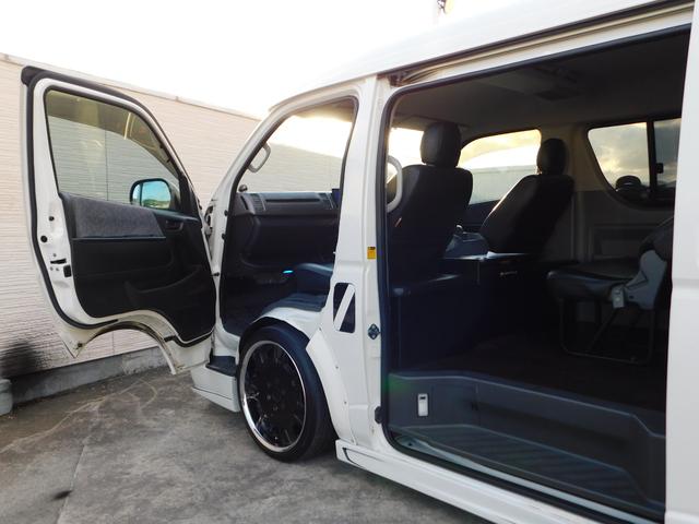 ハイエースワゴン GL 社外フルエアロ ローダウン 社外20インチAW オーバーフェンダー パワースライド ナビ バックカメラ TV Bluetooth シートカバー 社外マフラー 社外テール ETC(25枚目)