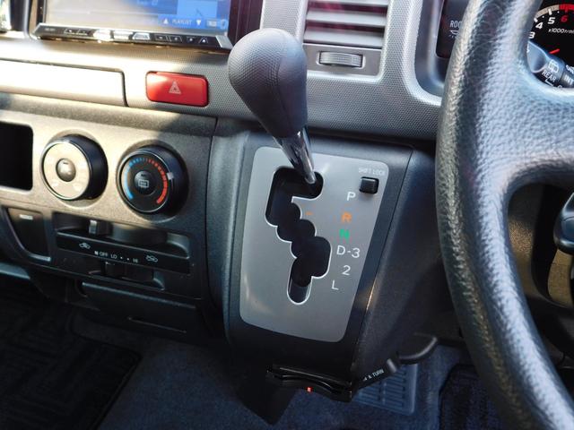 ハイエースワゴン GL 社外フルエアロ ローダウン 社外20インチAW オーバーフェンダー パワースライド ナビ バックカメラ TV Bluetooth シートカバー 社外マフラー 社外テール ETC(41枚目)