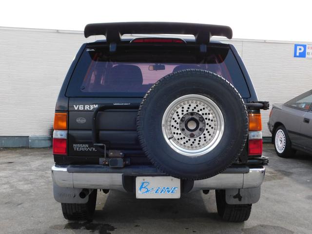 テラノ ワイドＲ３Ｍ　ＡＪリミテッド　４ＷＤ　走行４万ｋｍ　フロントガード　リアスポイラー　フォグランプ　専用サイドデカール　純正１５インチＡＷ　ＫＥＮＷＯＯＤ２ＤＩＮデッキ　サイドバイザー　ＥＴＣ（10枚目）