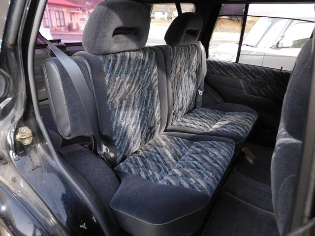 テラノ ワイドＲ３Ｍ　ＡＪリミテッド　４ＷＤ　走行４万ｋｍ　フロントガード　リアスポイラー　フォグランプ　専用サイドデカール　純正１５インチＡＷ　ＫＥＮＷＯＯＤ２ＤＩＮデッキ　サイドバイザー　ＥＴＣ（25枚目）