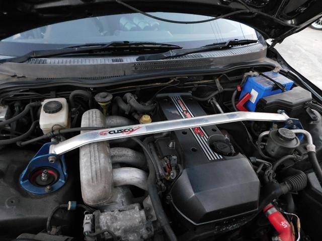 アルテッツァ ＲＳ２００　Ｚエディション　６速ＭＴ　車高調　社外マフラー　ＦＲＰボンネット　３連追加メーター　Ｐ１レーシング１７インチＡＷ　ジータ純正ＯＰバンパー　純正エアロ　リアスポイラー　前後タワーバー　カロッツェリアオーディオ　ＥＴＣ（20枚目）