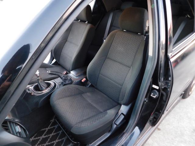 アルテッツァ ＲＳ２００　Ｚエディション　６速ＭＴ　車高調　社外マフラー　ＦＲＰボンネット　３連追加メーター　Ｐ１レーシング１７インチＡＷ　ジータ純正ＯＰバンパー　純正エアロ　リアスポイラー　前後タワーバー　カロッツェリアオーディオ　ＥＴＣ（32枚目）