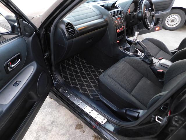 アルテッツァ ＲＳ２００　Ｚエディション　６速ＭＴ　車高調　社外マフラー　ＦＲＰボンネット　３連追加メーター　Ｐ１レーシング１７インチＡＷ　ジータ純正ＯＰバンパー　純正エアロ　リアスポイラー　前後タワーバー　カロッツェリアオーディオ　ＥＴＣ（36枚目）