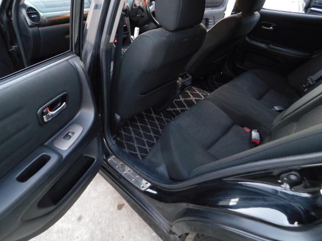 アルテッツァ ＲＳ２００　Ｚエディション　６速ＭＴ　車高調　社外マフラー　ＦＲＰボンネット　３連追加メーター　Ｐ１レーシング１７インチＡＷ　ジータ純正ＯＰバンパー　純正エアロ　リアスポイラー　前後タワーバー　カロッツェリアオーディオ　ＥＴＣ（38枚目）