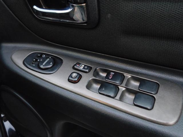 アルテッツァ ＲＳ２００　Ｚエディション　６速ＭＴ　車高調　社外マフラー　ＦＲＰボンネット　３連追加メーター　Ｐ１レーシング１７インチＡＷ　ジータ純正ＯＰバンパー　純正エアロ　リアスポイラー　前後タワーバー　カロッツェリアオーディオ　ＥＴＣ（40枚目）