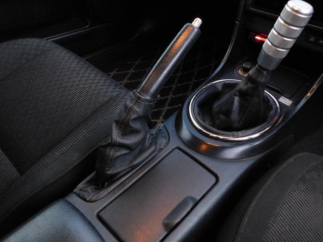 アルテッツァ ＲＳ２００　Ｚエディション　６速ＭＴ　車高調　社外マフラー　ＦＲＰボンネット　３連追加メーター　Ｐ１レーシング１７インチＡＷ　ジータ純正ＯＰバンパー　純正エアロ　リアスポイラー　前後タワーバー　カロッツェリアオーディオ　ＥＴＣ（48枚目）