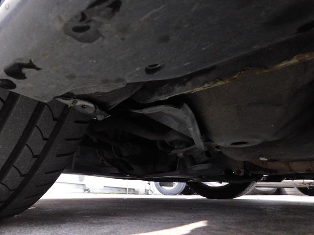 アルテッツァ ＲＳ２００　Ｚエディション　６速ＭＴ　車高調　社外マフラー　ＦＲＰボンネット　３連追加メーター　Ｐ１レーシング１７インチＡＷ　ジータ純正ＯＰバンパー　純正エアロ　リアスポイラー　前後タワーバー　カロッツェリアオーディオ　ＥＴＣ（54枚目）