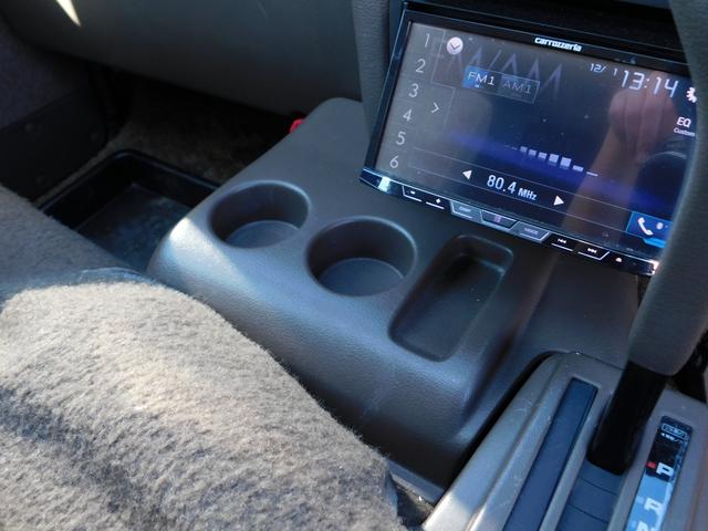 キャラバンコーチ ロイヤル　ローダウン　サンルーフ　社外１７インチＡＷ　２列目回転シート　運転席パワーシート　イージークローザー　ディスプレイオーディオ　Ｂｌｕｅｔｏｏｔｈ　社外ステアリング　ＥＴＣ（38枚目）