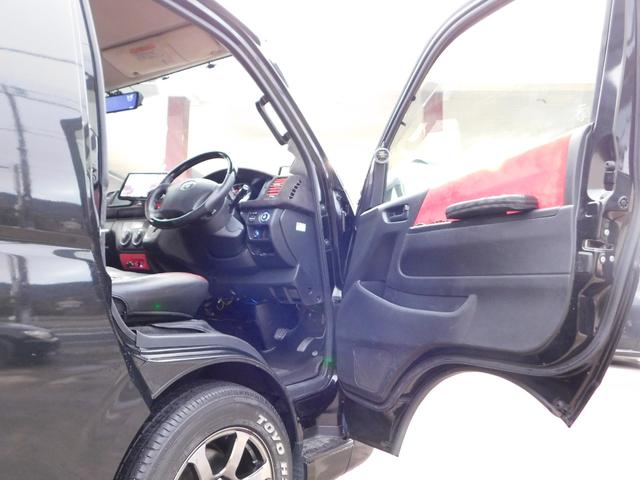 ハイエースワゴン GL 4型フェイス パナソニックフローティングナビ アルパインフリップダウン バックカメラ 2ndセパレートシート移植 ワークCRAG16インチ TOYOホワイトレタータイヤ PIVOTコントローラー(33枚目)