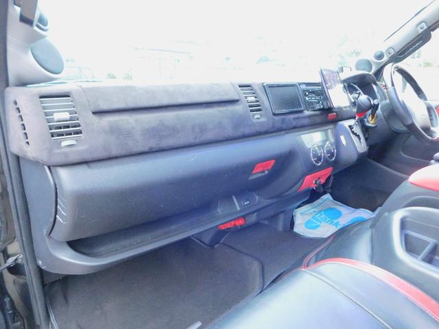 ハイエースワゴン GL 4型フェイス パナソニックフローティングナビ アルパインフリップダウン バックカメラ 2ndセパレートシート移植 ワークCRAG16インチ TOYOホワイトレタータイヤ PIVOTコントローラー(35枚目)