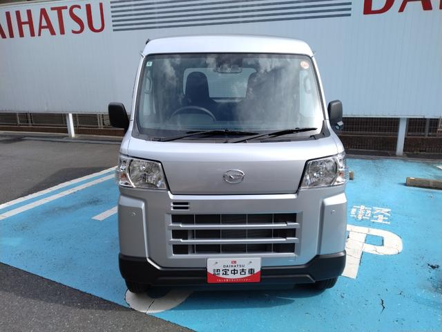 ハイゼットカーゴ ＤＸ　サポカーＳワイド適合　三方開　ゴムマット　ラジオ　エアコン　光軸調整ダイヤル　コーナーセンサー　アイドリングストップ　横滑り防止機能　誤発進抑制機能　アクセサリーソケット（4枚目）