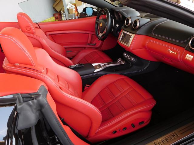 ベースグレード　正規ディーラー車　左ハンドル　赤革シート　クライスジーク可変マフラー　ＯＰダイヤモンドフィニッシュ鍛造２０ＡＷ(23枚目)
