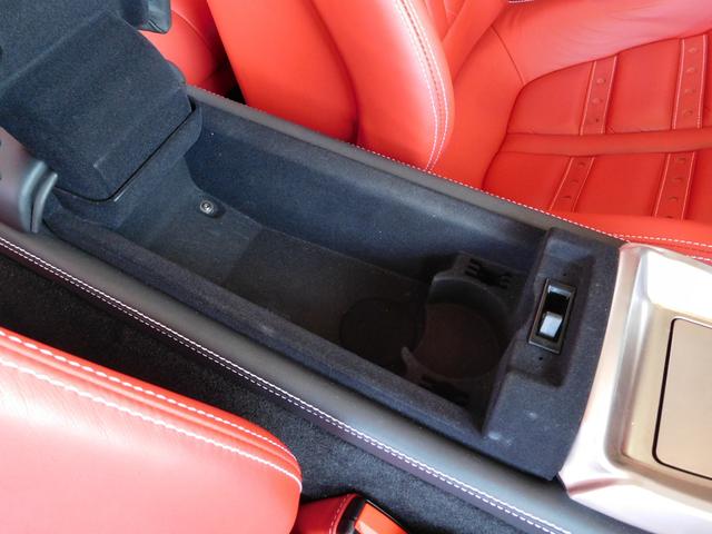 カリフォルニア ベースグレード　正規ディーラー車　左ハンドル　赤革シート　クライスジーク可変マフラー　ＯＰダイヤモンドフィニッシュ鍛造２０ＡＷ（34枚目）